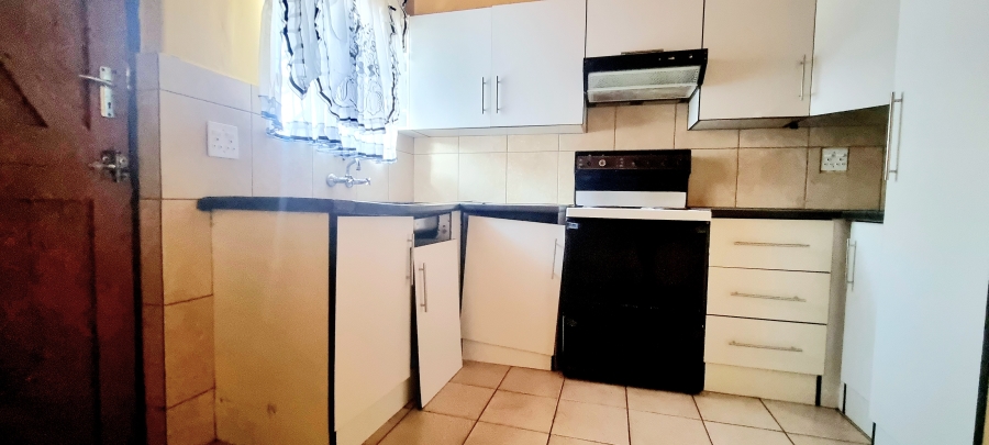 2 Bedroom Property for Sale in Amalinda Eastern Cape